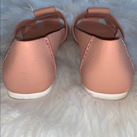 GIFTED!  Mercedes Castillo Zae Flat - Picture 4 of 8